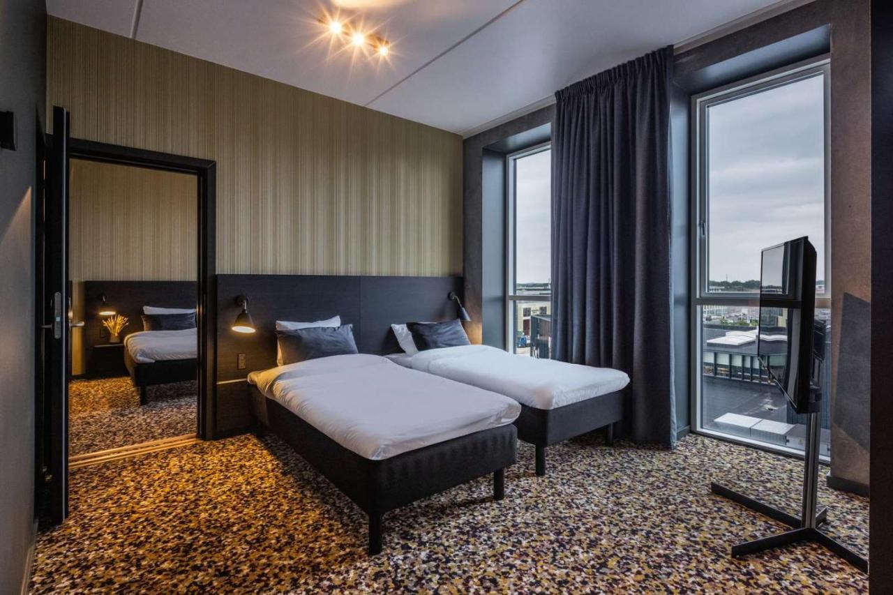 Peak 12 Hotel Viborg Bagian luar foto